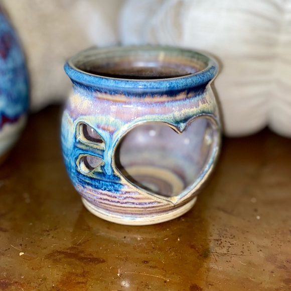 TWO BEAUTIFUL HANDMADE CERAMIC CANDLE HOLDERS - LIKE NEW - Picture 11 of 16